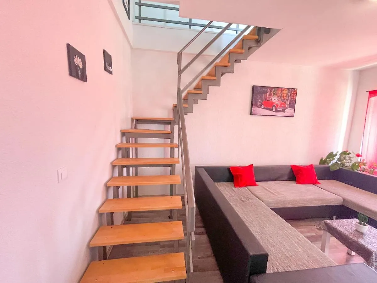 Apartmani Avi Crikvenica 0*,