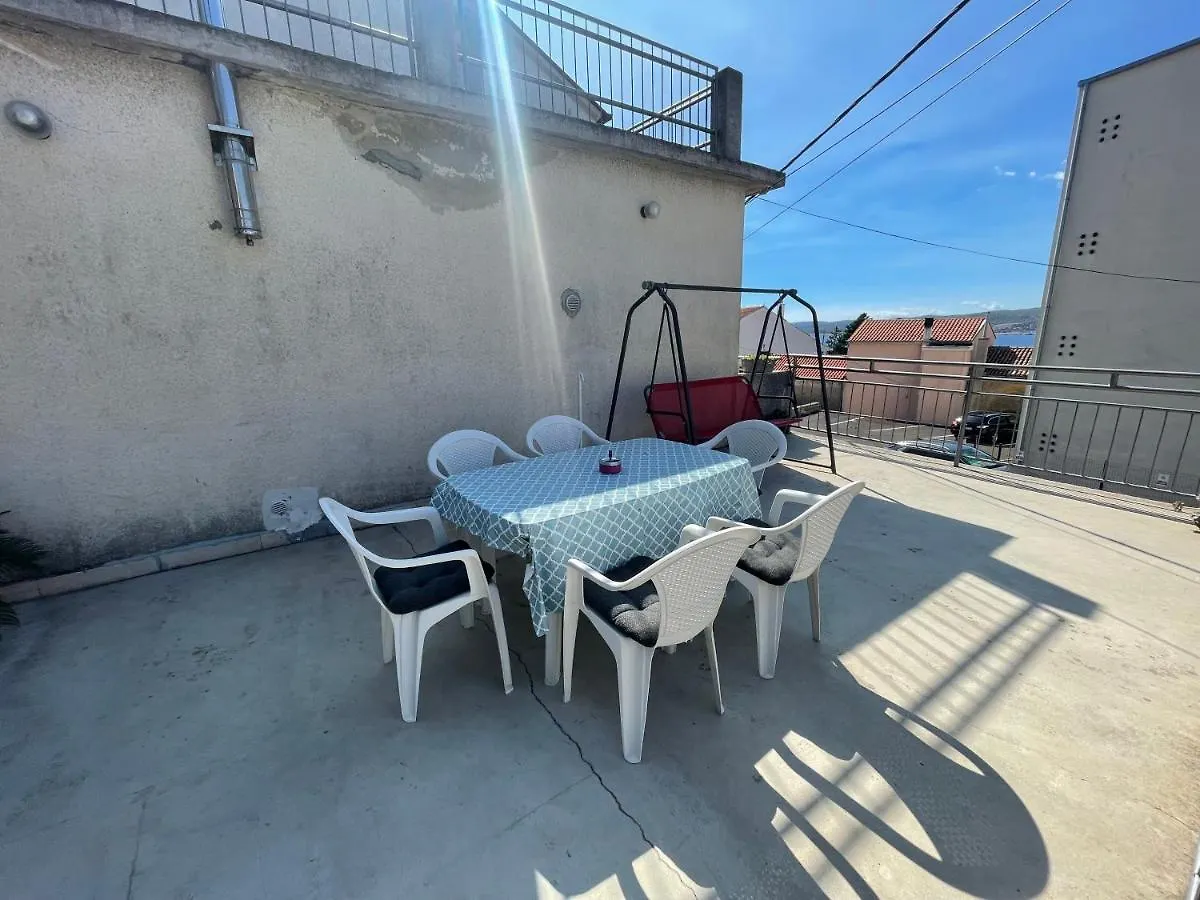 Apartment Apartmani Avi Crikvenica