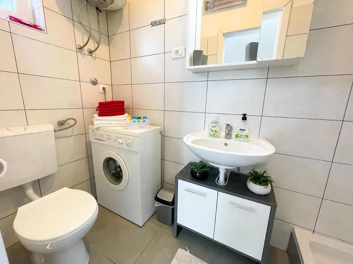 Apartmani Avi Crikvenica Apartment